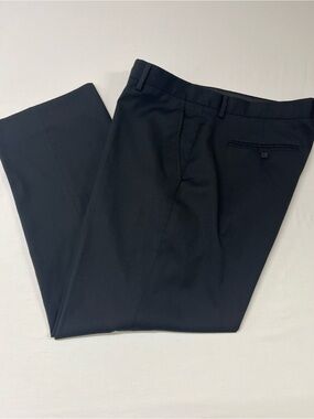 DKNY Men's Classic Fit Black Dress Pants Trousers Slacks Size 36/30 travel 1679